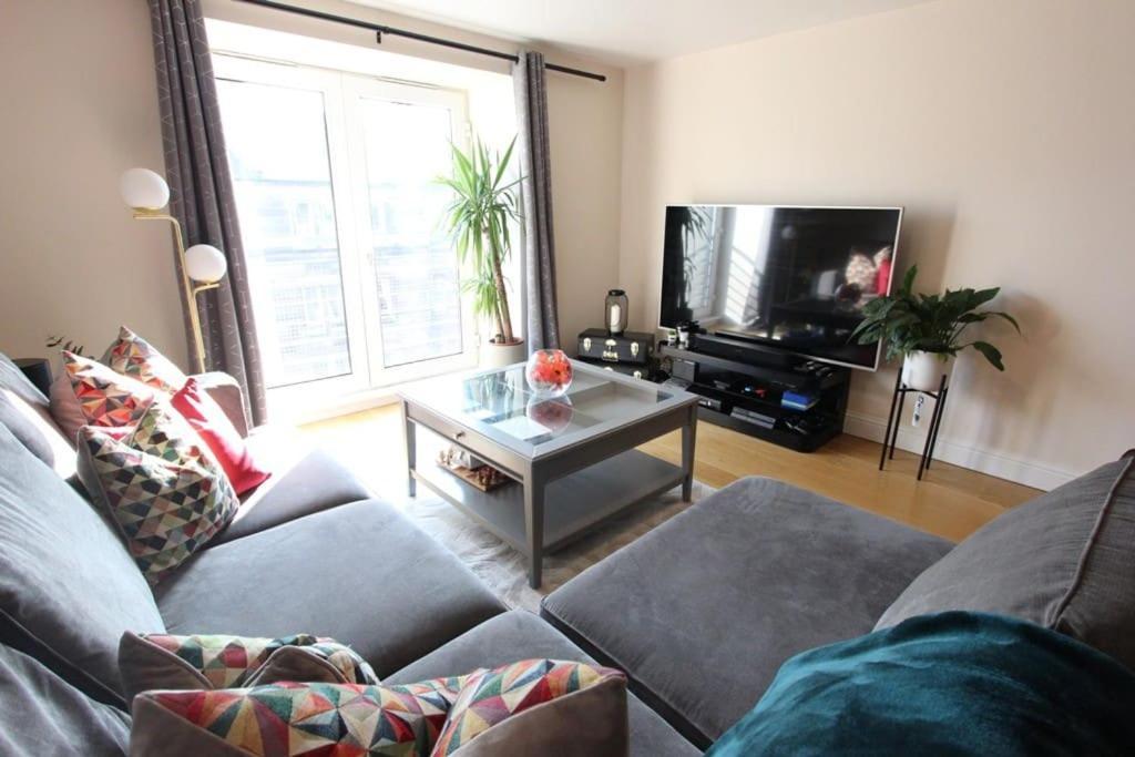 Spacious 2 Bed, 2 Bath Apartment -The Shore, Leith Edimburgo Exterior foto